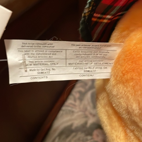Winnie the Pooh holiday stuffed toy. NWT. - Picture 12 of 14